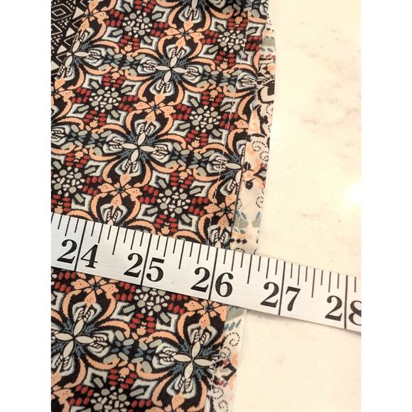 Maurices Boho Geometric Print Short Sleeve Blouse Size Small - Picture 5 of 6